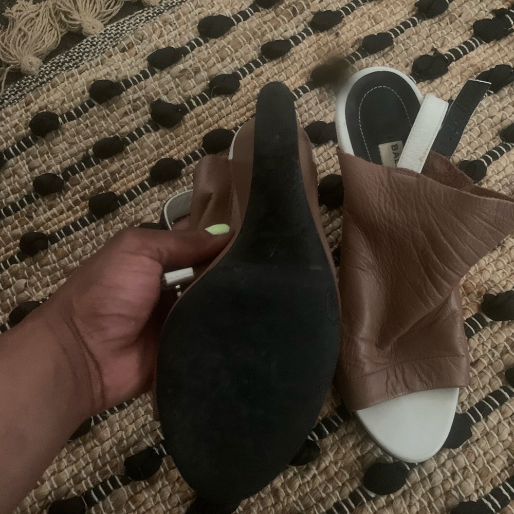 Size 36 (6) Balenciaga good condition - Picture 8 of 8